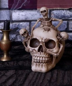 Nemesis Now All Homeware Breaking Free Skull