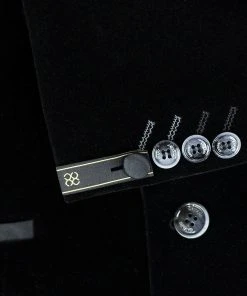 Kaymans Cavani Rosa Black Velvet Tuxedo Jacket