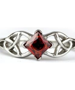 Echt EtNox Celtic Crystal Zirconia Ring Red