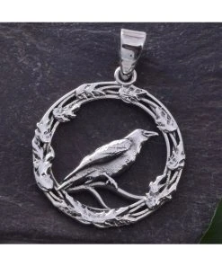 Seventh Sense Raven In Oak Leaf Ring Pendant Silver