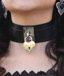 Gothic Collars Black Heart Padlock Collar